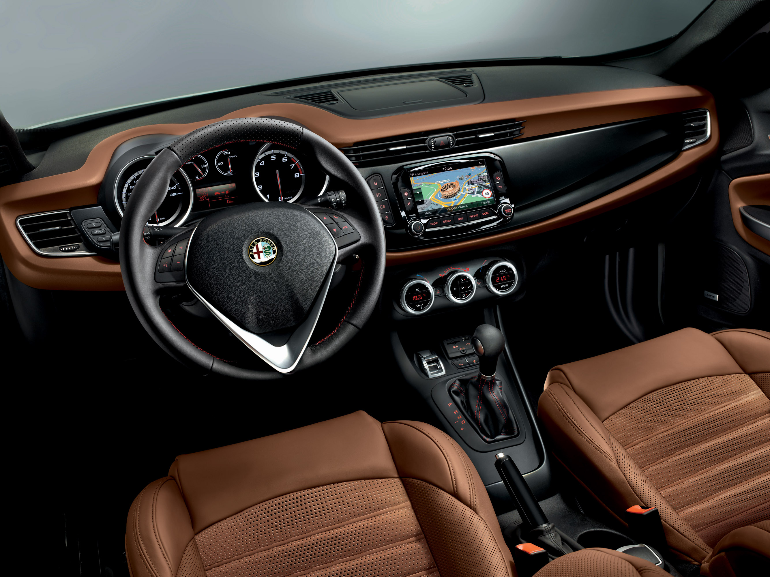 Размер колёс на Alfa Romeo Giulietta 2014 Подбор шин на Alfa Romeo Giulietta 2014