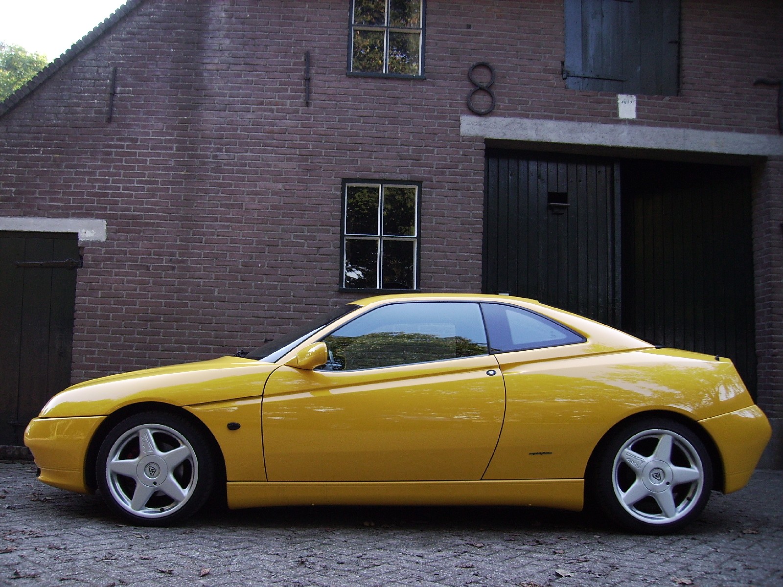 Размер колёс на Alfa Romeo GTV 1997 Подбор шин на Alfa Romeo GTV 1997