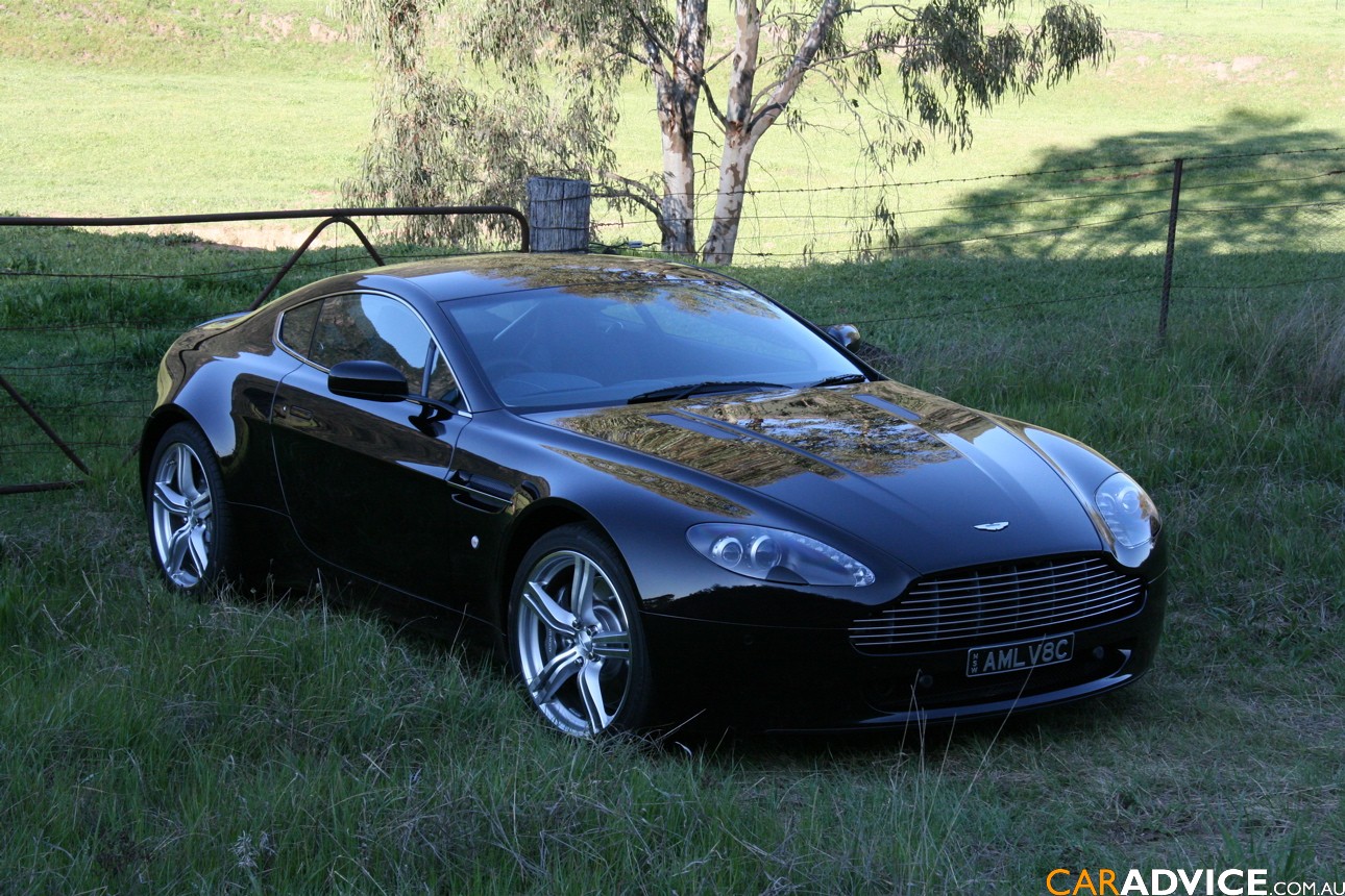 Размер колёс на Aston Martin V8 Vantage 2009 Подбор шин на Aston Martin V8 Vantage 2009
