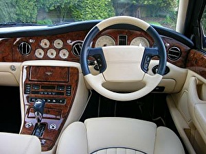 Размер колёс на Bentley Arnage 1999 Подбор шин на Bentley Arnage 1999