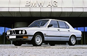 Размер колёс на BMW 5 Series 1987 Подбор шин на BMW 5 Series 1987