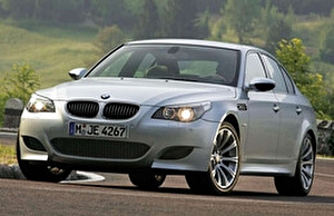 Размер колёс на BMW M5 2004 Подбор шин на BMW M5 2004