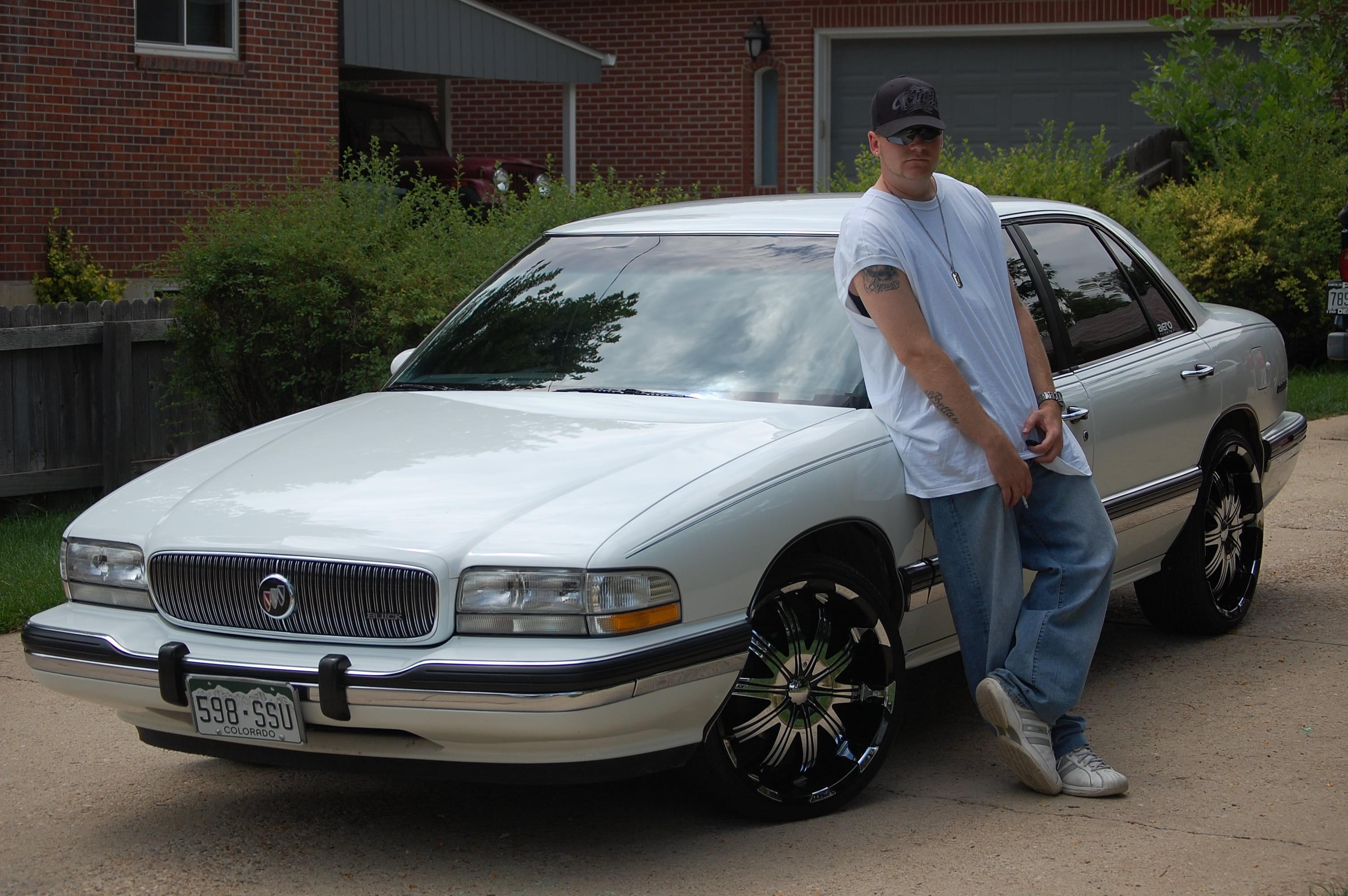 Размер колёс на Buick Le Sabre 1993 Подбор шин на Buick Le Sabre 1993