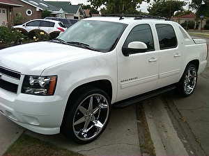 Размер колёс на Chevrolet Avalanche 2010 Подбор шин на Chevrolet Avalanche 2010