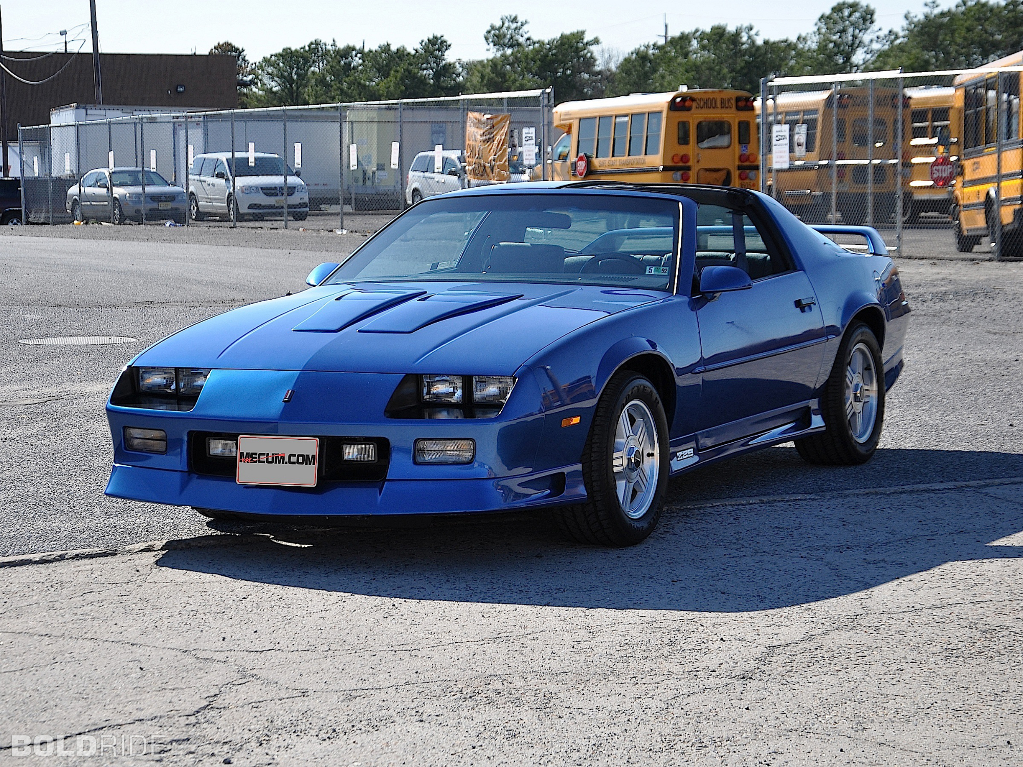 Размер колёс на Chevrolet Camaro 1991 Подбор шин на Chevrolet Camaro 1991