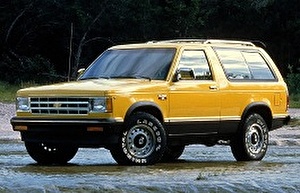 Размер колёс на Chevrolet S10 Blazer 1985 Подбор шин на Chevrolet S10 Blazer 1985