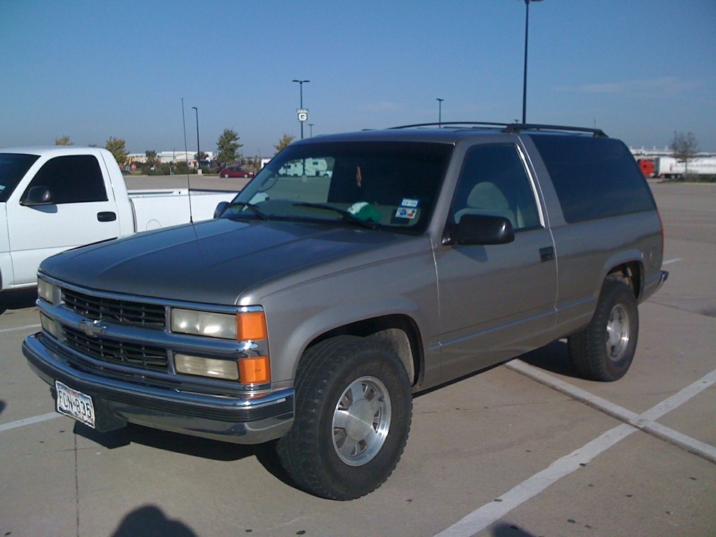 Размер колёс на Chevrolet Tahoe 1998 Подбор шин на Chevrolet Tahoe 1998