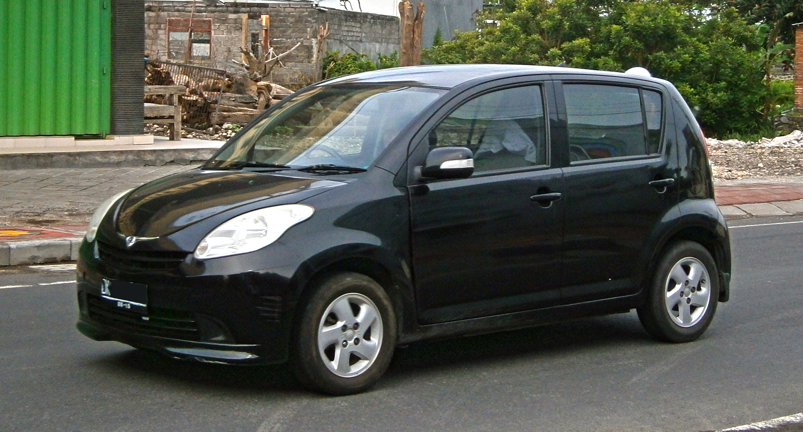 Размер колёс на Daihatsu Sirion 2010 Подбор шин на Daihatsu Sirion 2010