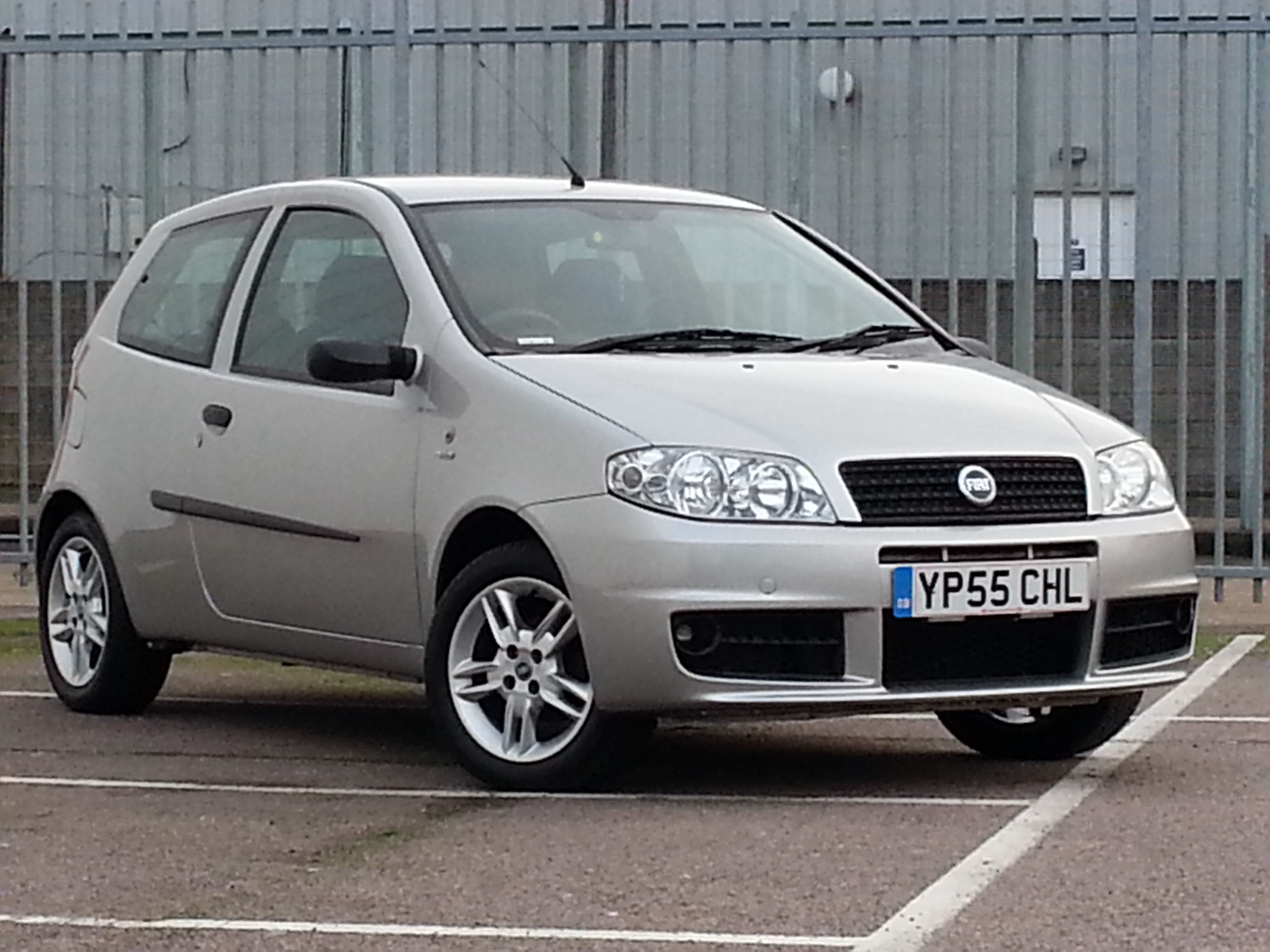Размер колёс на Fiat Punto 2005 Подбор шин на Fiat Punto 2005