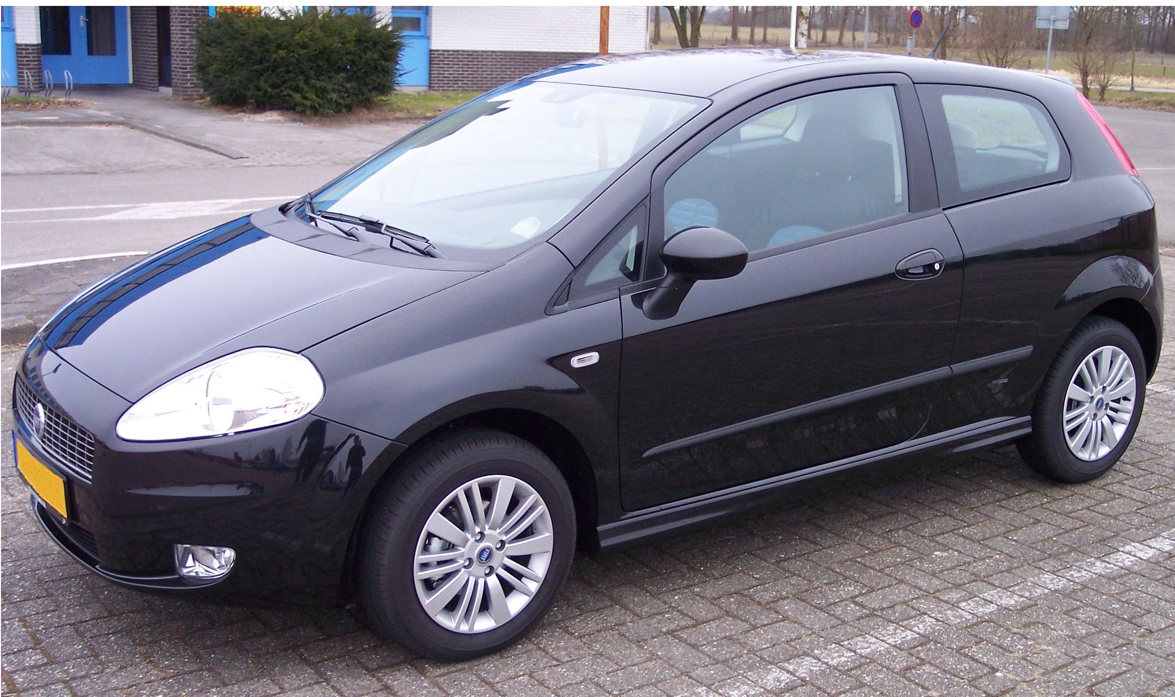Размер колёс на Fiat Punto 2007 Подбор шин на Fiat Punto 2007