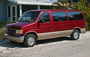 Размер колёс на Ford E-150 Econoline 2012 Подбор шин на Ford E-150 Econoline 2012