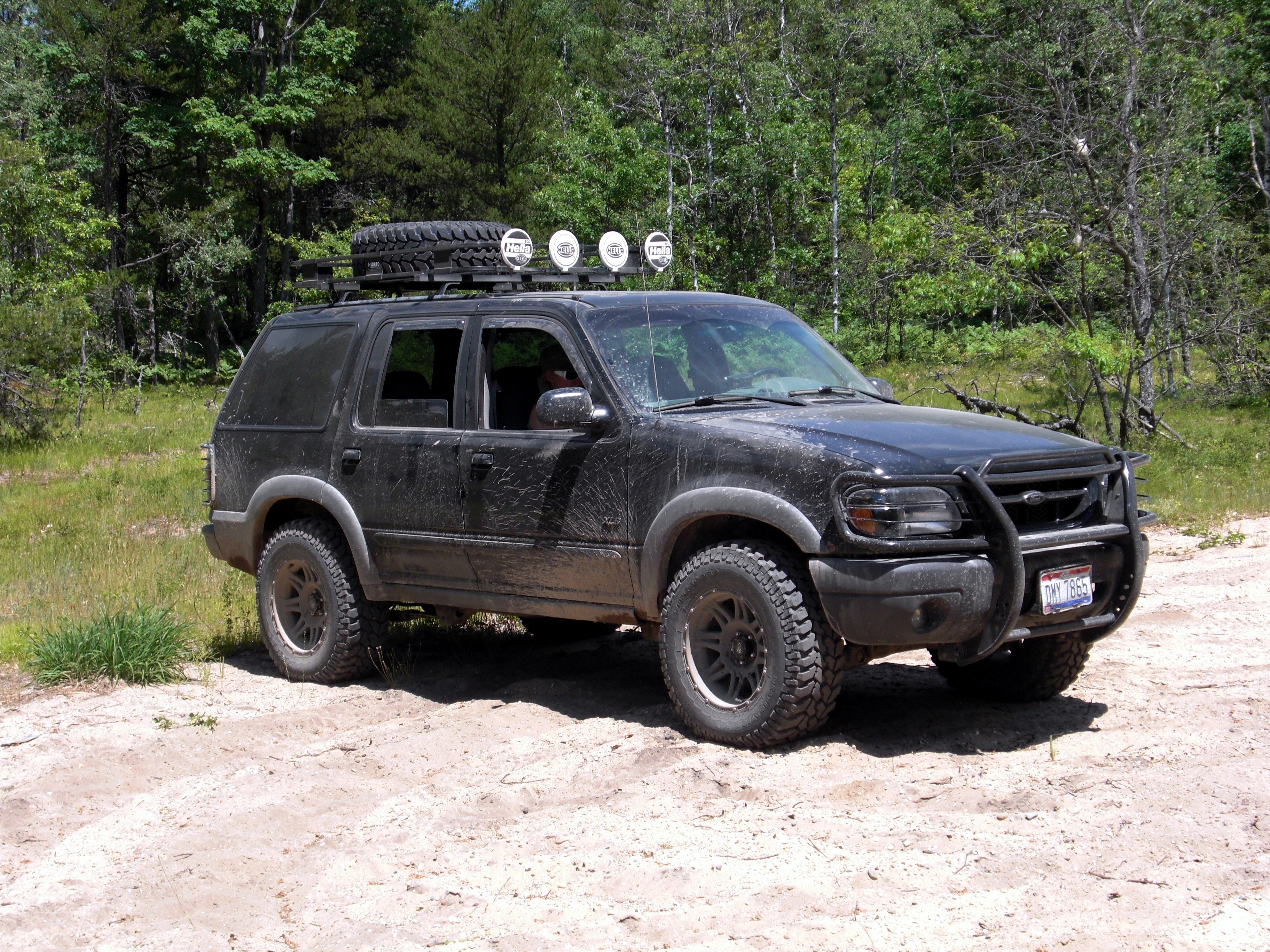 Размер колёс на Ford Explorer 1999 Подбор шин на Ford Explorer 1999