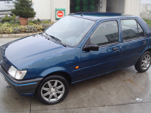 Размер колёс на Ford Fiesta 1994 Подбор шин на Ford Fiesta 1994