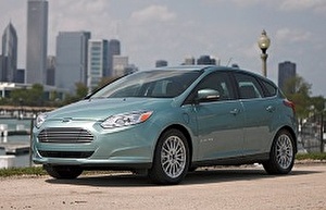 Размер колёс на Ford Focus Electric 2015 Подбор шин на Ford Focus Electric 2015