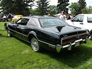 Размер колёс на Ford Thunderbird 1972 Подбор шин на Ford Thunderbird 1972