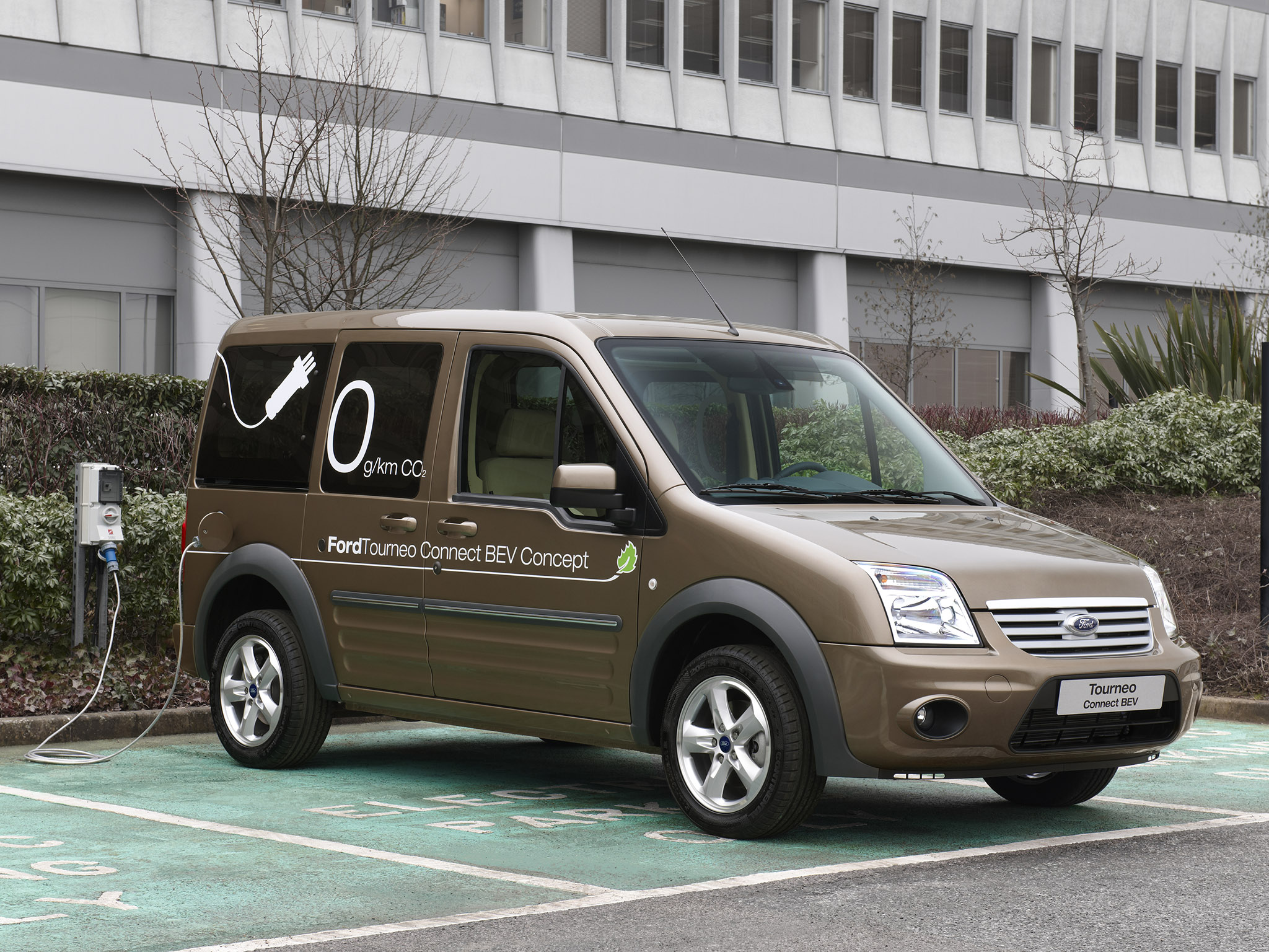 Размер колёс на Ford Tourneo Connect 2012 Подбор шин на Ford Tourneo Connect 2012