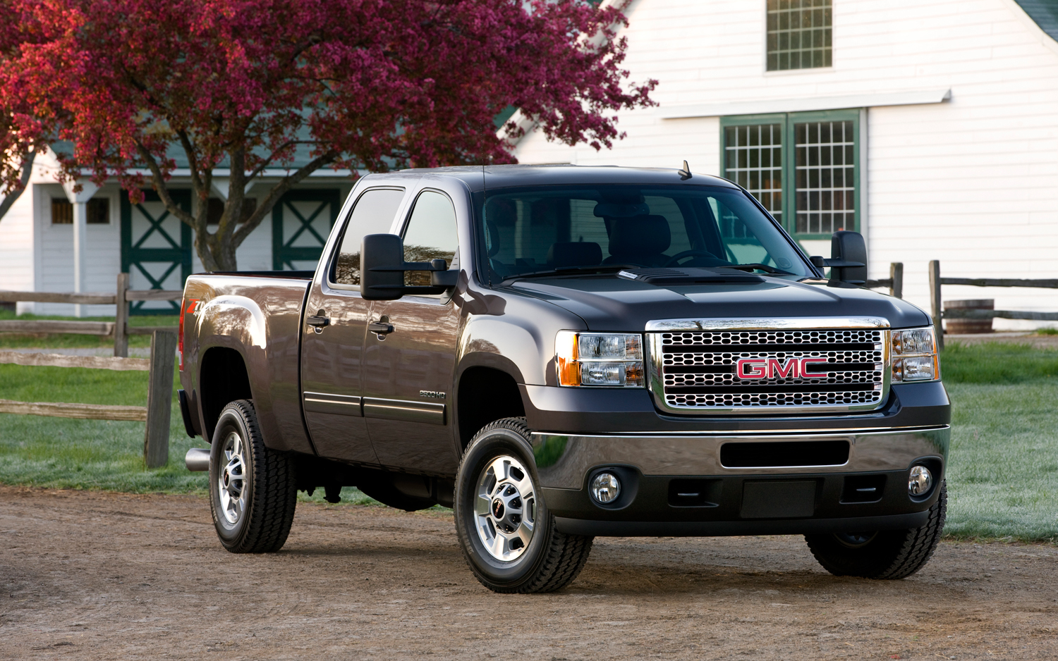 Размер колёс на GMC Sierra 2500 2012 Подбор шин на GMC Sierra 2500 2012