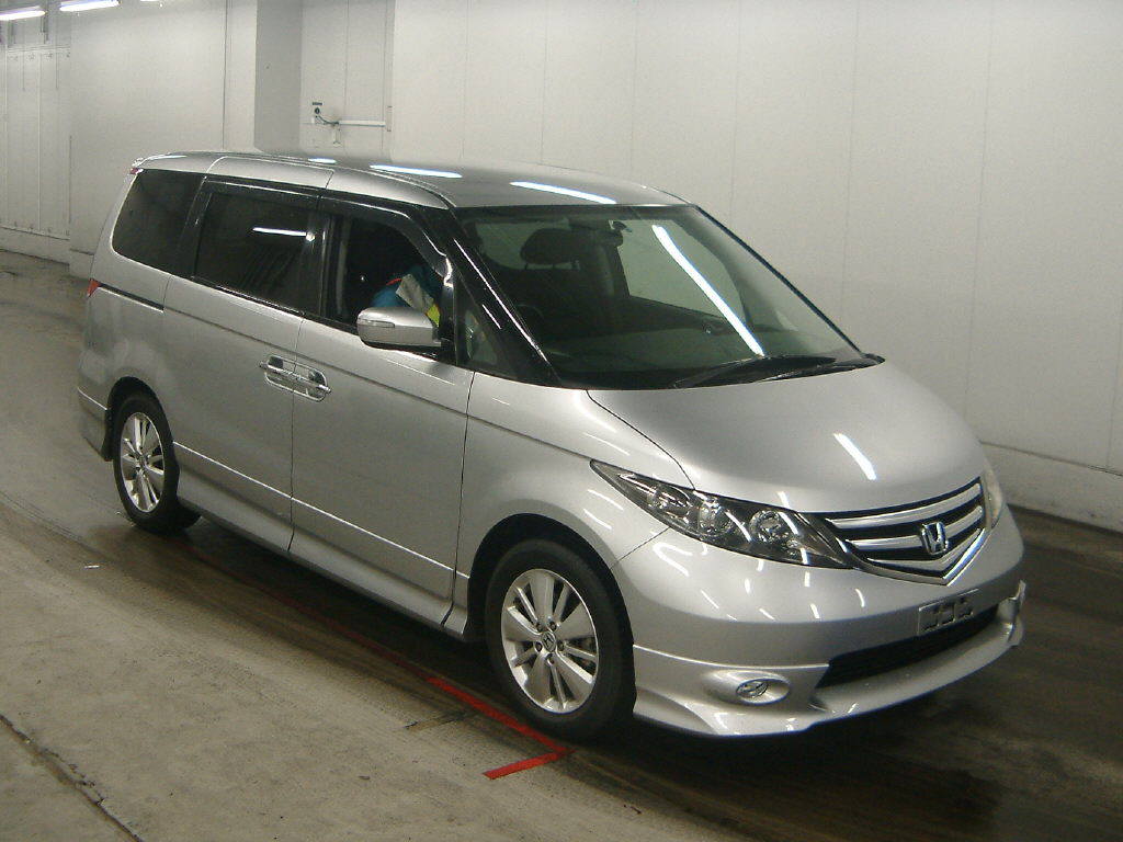 Размер колёс на Honda Elysion 2007 Подбор шин на Honda Elysion 2007