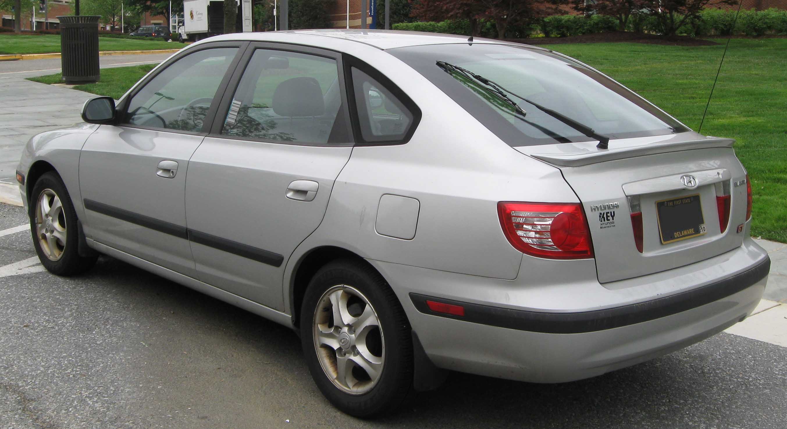 Размер колёс на Hyundai Elantra 2006 Подбор шин на Hyundai Elantra 2006