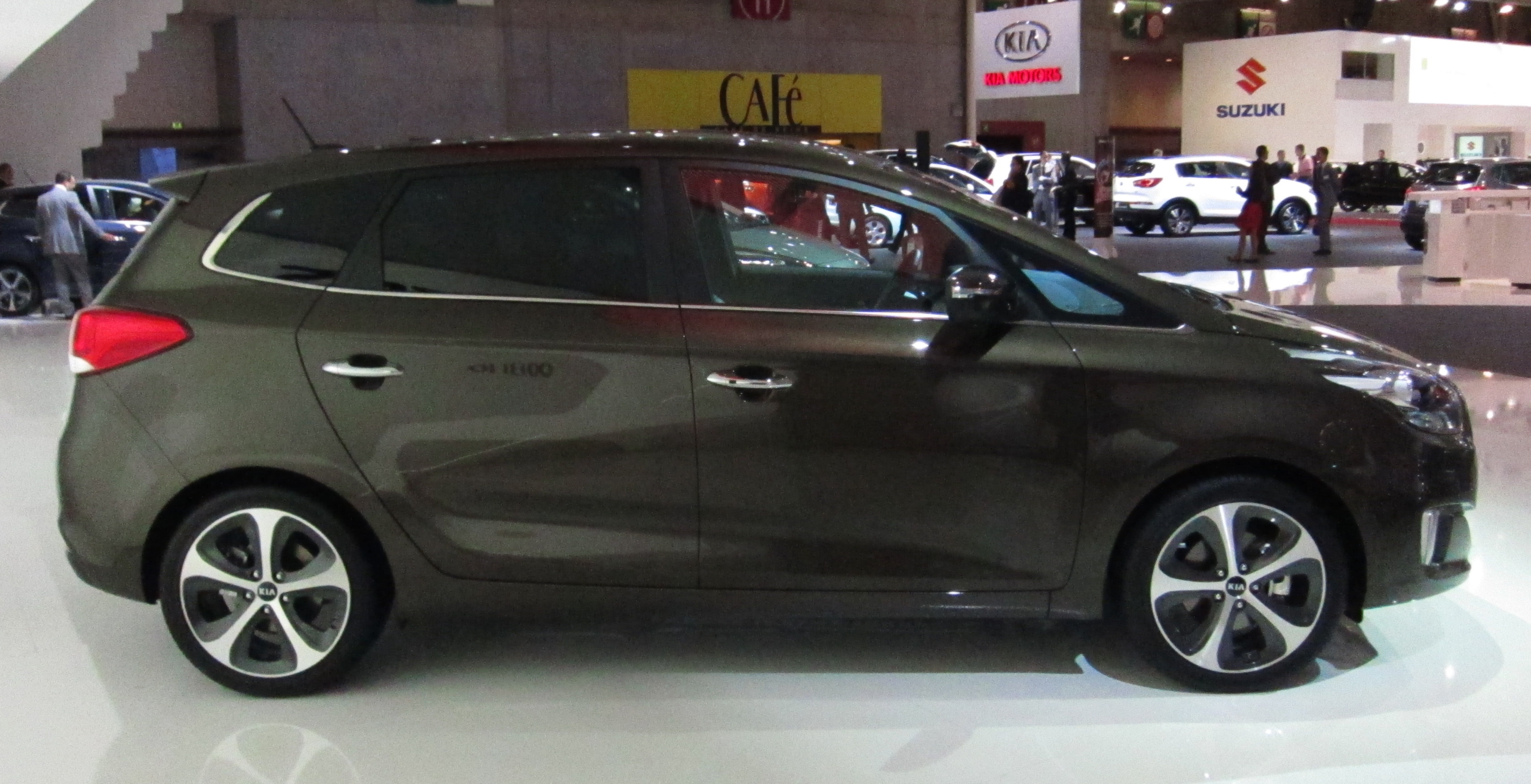 Размер колёс на Kia Carens 2015 Подбор шин на Kia Carens 2015