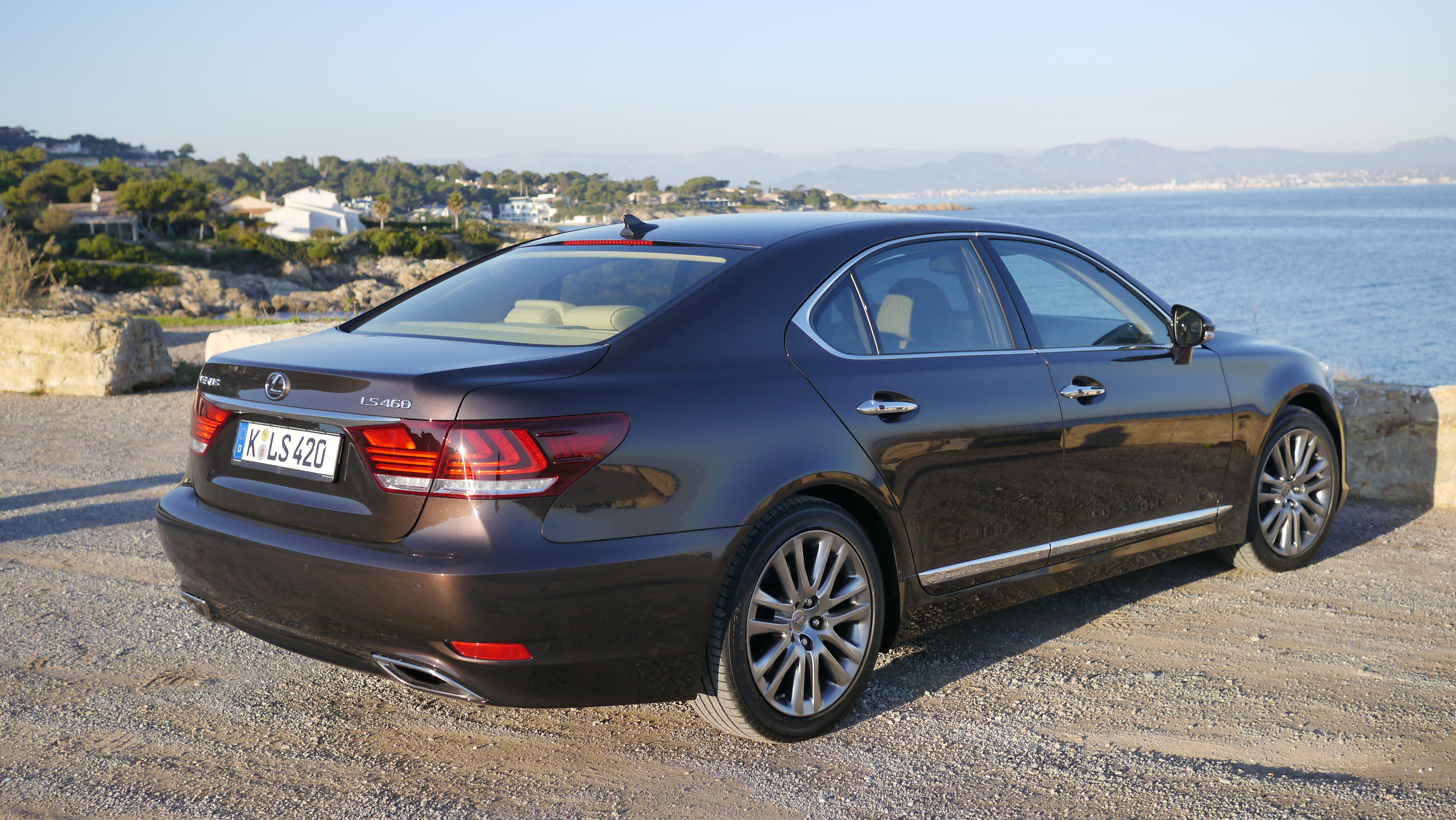 Размер колёс на Lexus LS 2013 Подбор шин на Lexus LS 2013