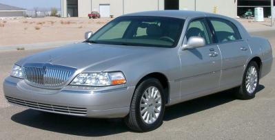 Размер колёс на Lincoln Town Car 2003 Подбор шин на Lincoln Town Car 2003