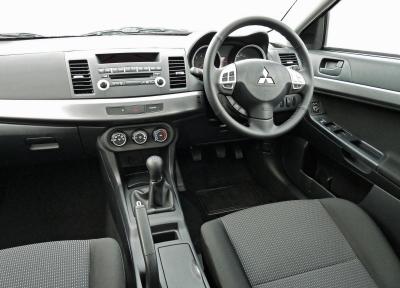 Размер колёс на Mitsubishi Lancer 2011 Подбор шин на Mitsubishi Lancer 2011