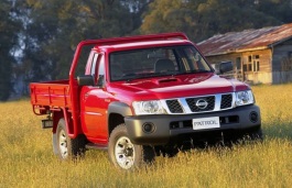 Размер колёс на Nissan Patrol Cab Chassis 2008 Подбор шин на Nissan Patrol Cab Chassis 2008