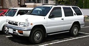 Размер колёс на Nissan Terrano 1995 Подбор шин на Nissan Terrano 1995
