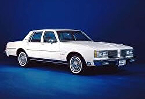 Размер колёс на Oldsmobile 88 1984 Подбор шин на Oldsmobile 88 1984