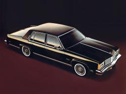 Размер колёс на Oldsmobile 98 1980 Подбор шин на Oldsmobile 98 1980