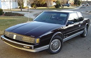 Reifen- und Felgenauswahl für das Fahrzeug Oldsmobile Toronado. Reifen für den Oldsmobile Reifen- und Felgenauswahl für das Fahrzeug Oldsmobile Toronado. Шины на Oldsmobile