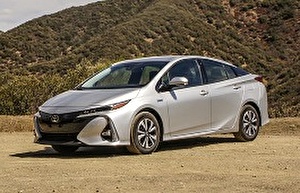 Размер колёс на Toyota Prius PHV 2018 Подбор шин на Toyota Prius PHV 2018