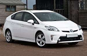 Подбор шин на Toyota Prius+ 2012