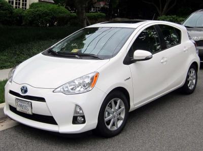 Размер колёс на Toyota Prius+ 2015 Подбор шин на Toyota Prius+ 2015