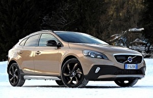 Размер колёс на Volvo V40 Cross Country 2013 Подбор шин на Volvo V40 Cross Country 2013