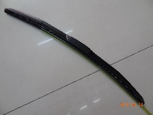 Щетка бескаркасная гибридная RIYUE RYA1007 18'' (450mm) (1шт в уп) Щетка бескаркасная гибридная RIYUE RYA1007 18'' (450mm) (1шт в уп)
