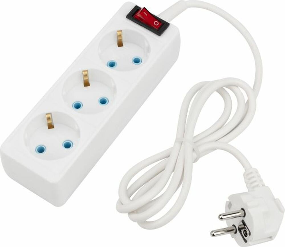 PROconnect 11-7205 Удлинитель 3 гнезда, 1,5м, 3х0,75мм², с/з, с кнопкой, белый PROconnect