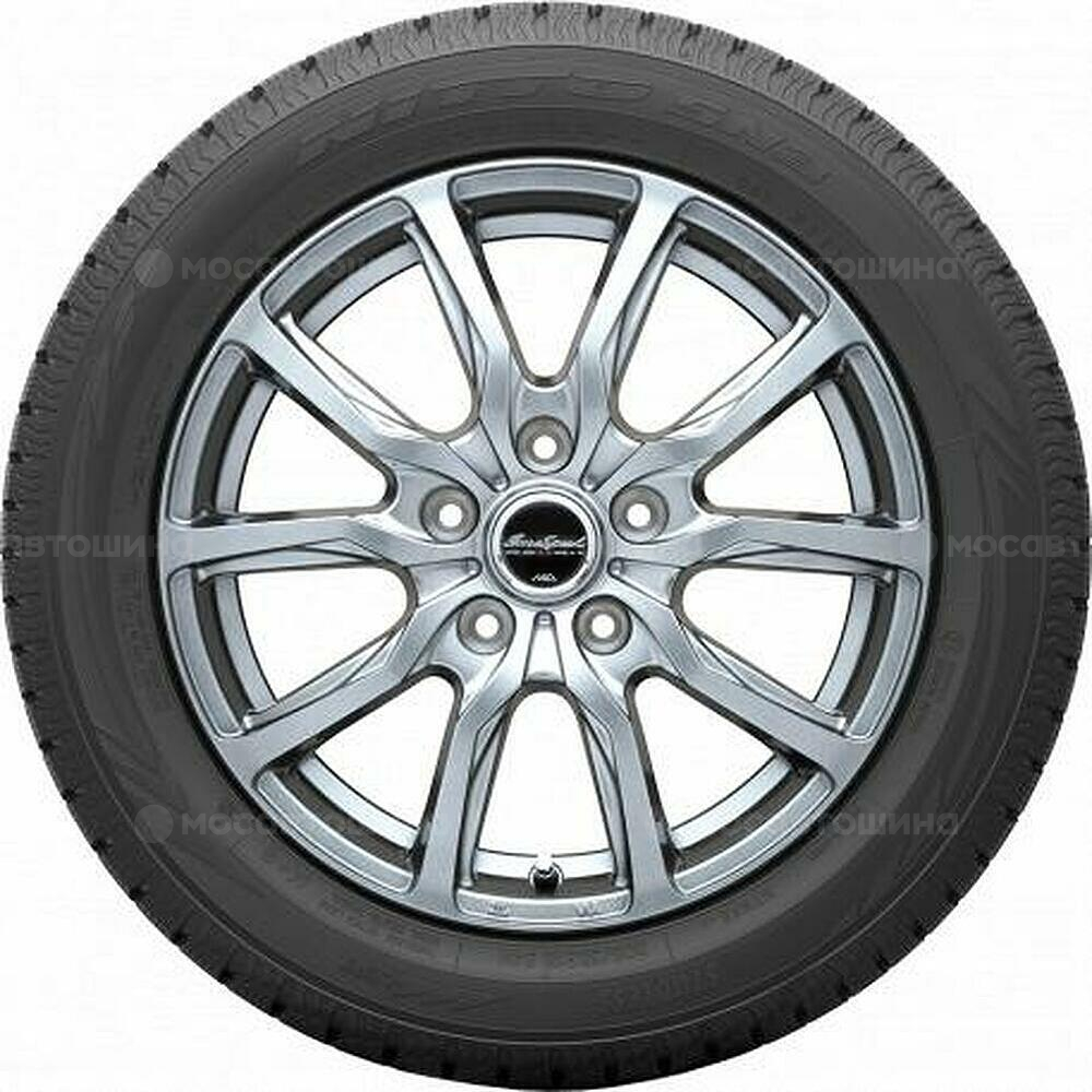 Seitenansicht Nitto SN3 Winter 215/65 R17 99H