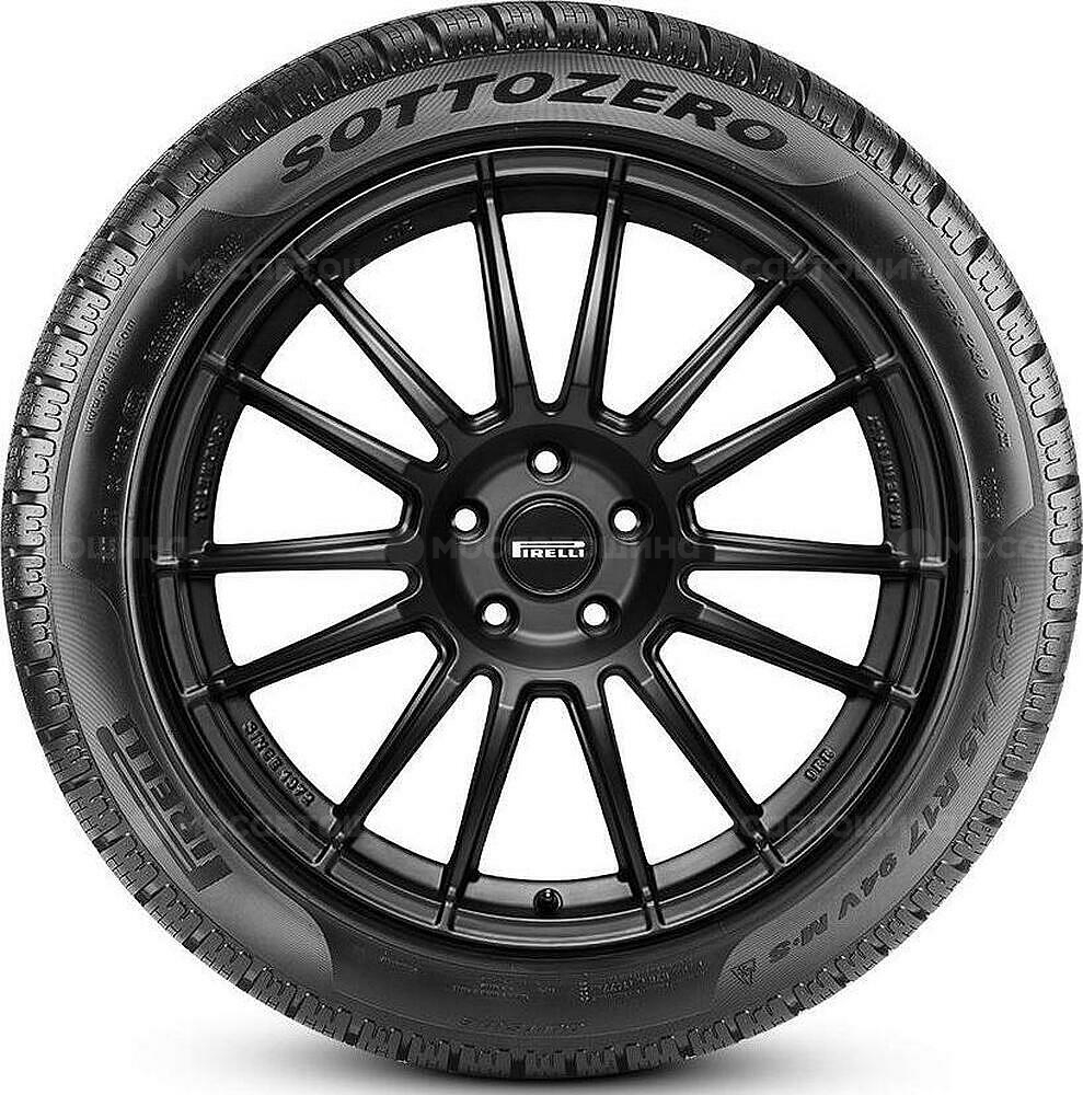 Seitenansicht  Pirelli Winter Sottozero II 225/45 R18 95V RF