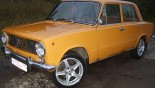 Felgen Aez Icon 5 am Fahrzeug VAZ 21061