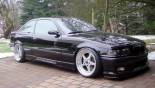 Felgen OZ Racing Mito Rosso am Fahrzeug BMW 3 Coupe(E36) Felgen OZ Racing Mito Rosso am Fahrzeug BMW 3 Coupe(E36)