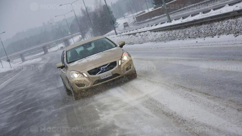 Автомобильные шины Nokian WR A3 на автомобиле   [2203]