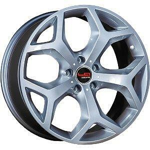 Replica B70 8x18 5x120 ET 46 Dia 72.6 silver