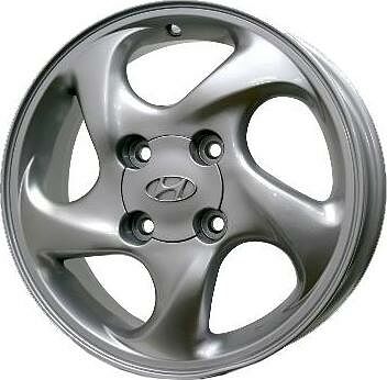 Replica 5775 5.5x15 4x114.3 ET 46 Dia 67.1 H/S
