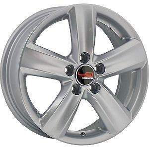 Replica VW82 6x15 5x100 ET 40 Dia 57.1 silver